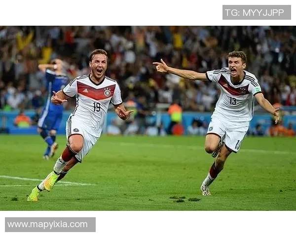 经典老足球明星的传奇故事与辉煌成就回顾